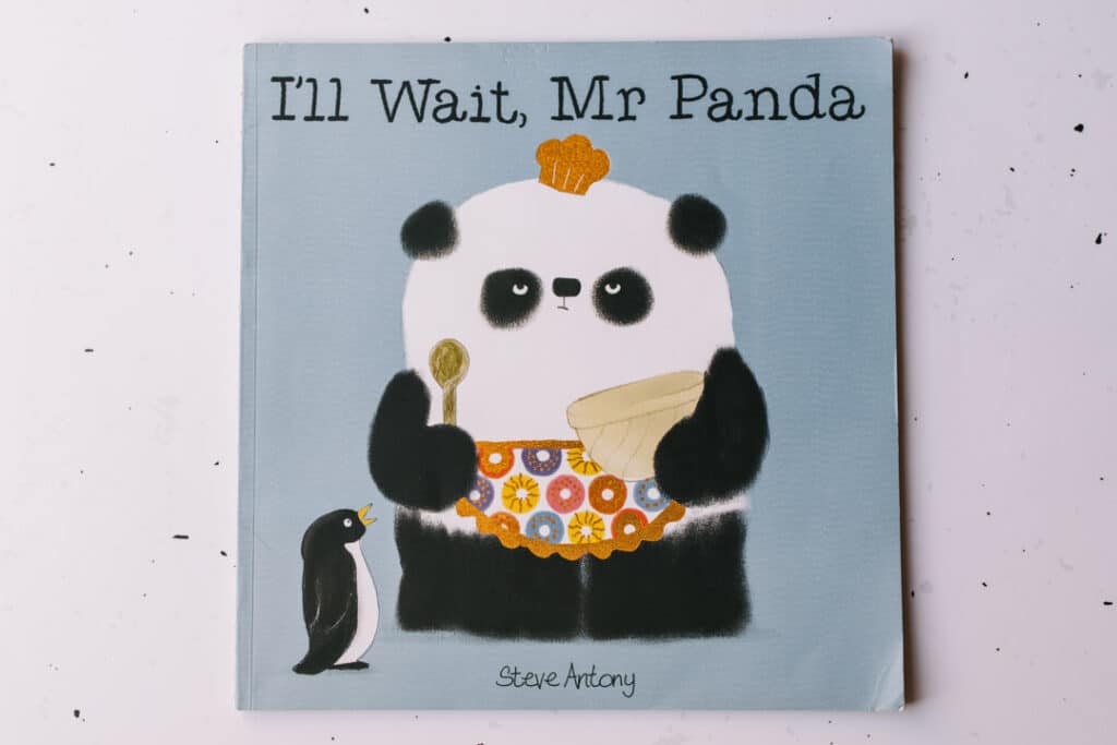 I'll will wait Mr Panda book. 30 books to read for 0-5 year old - Part 1. Ewa Jones Photography