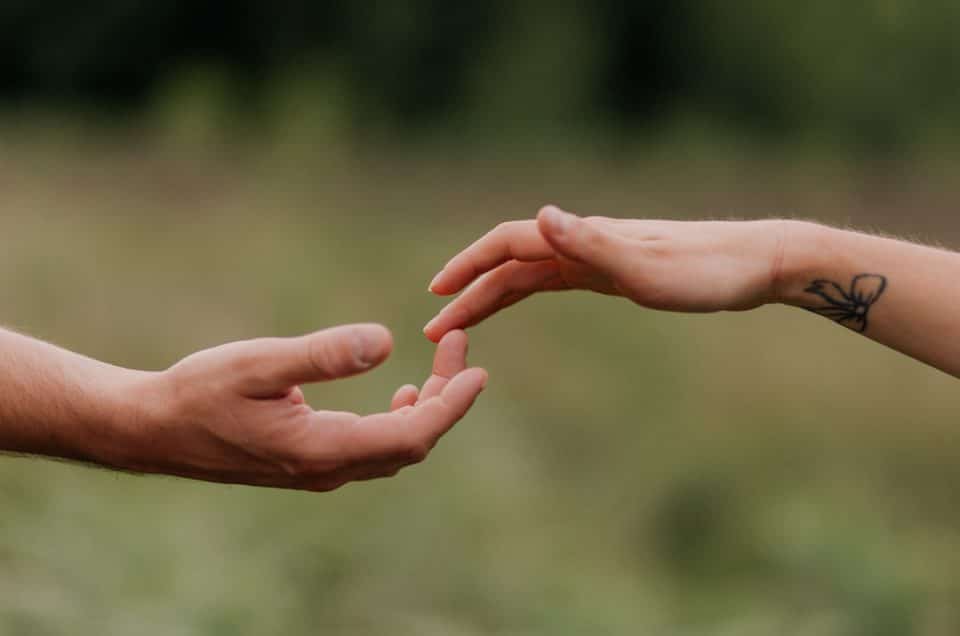 close up detail of couple touching their hands. engagement photo session in Hampshire. Basingstoke photographer. Ewa Jones Photography. couple photography in hampshire