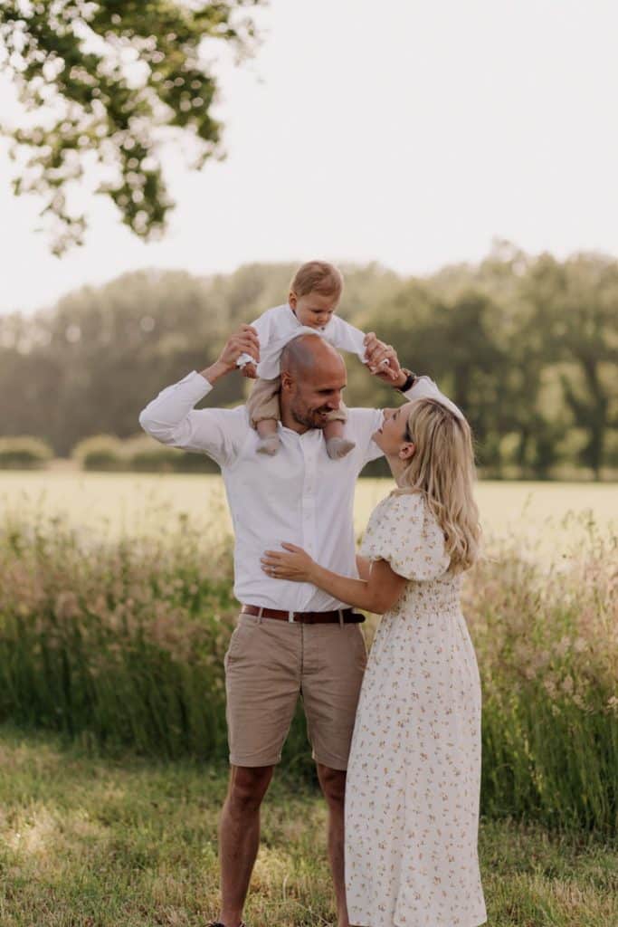 Family photo session in Hampshire countryside-5 lifestyle family photo session in hampshire countryside. Basingstoke photographer. Ewa Jones Photography
