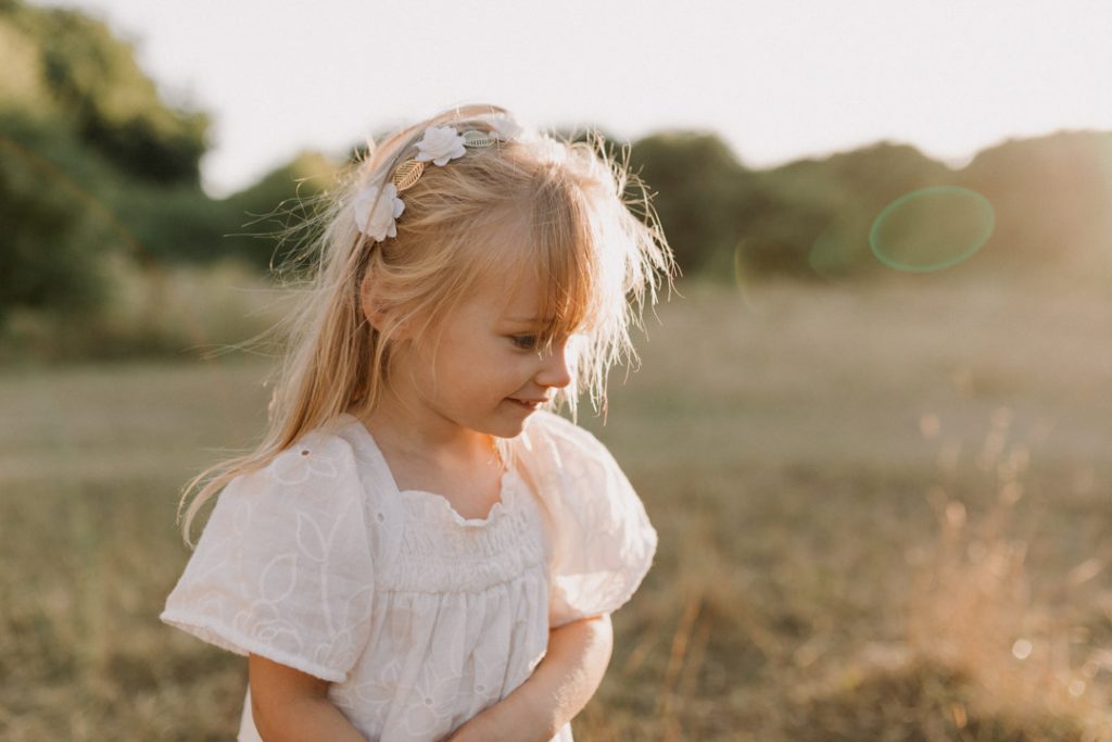 close up of little girl. hampshire family photo shoot. Ewa Jones Photography