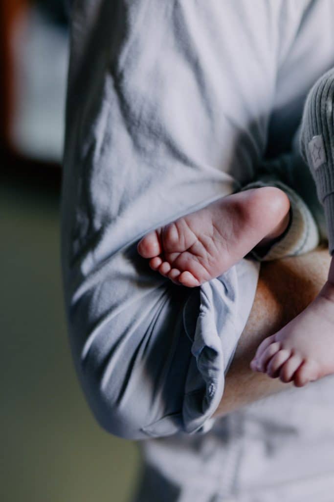 baby feet. Hampshire newborn photographer. Ewa Jones Photographer