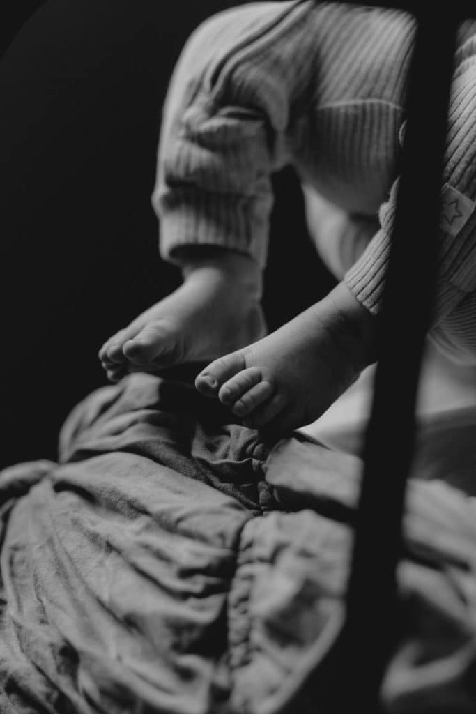 close up of newborn feet. Black and white detail image of newborn photo session. Hampshire photographer. Basingstoke photographer. Ewa Jones Photography