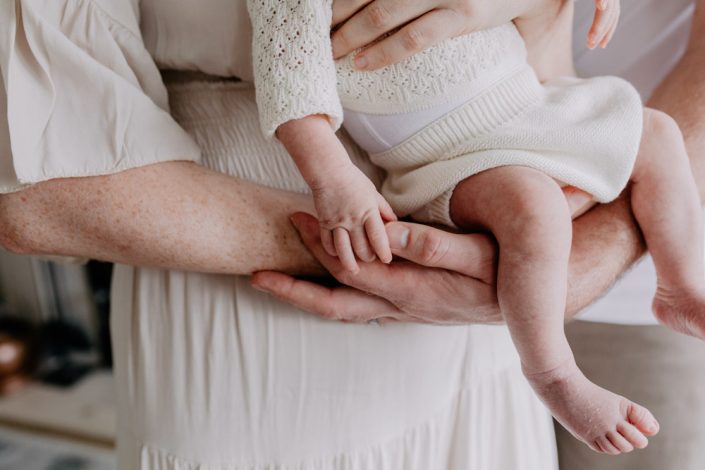 Connection and affection. Lovely details during newborn photo session. Newborn photography. Hampshire newborn photographer. Ewa Jones photography
